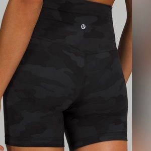 Lululemon Align - Camo 6inch biker shorts - Size 4